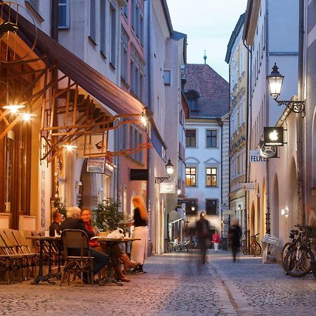 Hotel Orphee - Grosses Haus Regensburg Kültér fotó