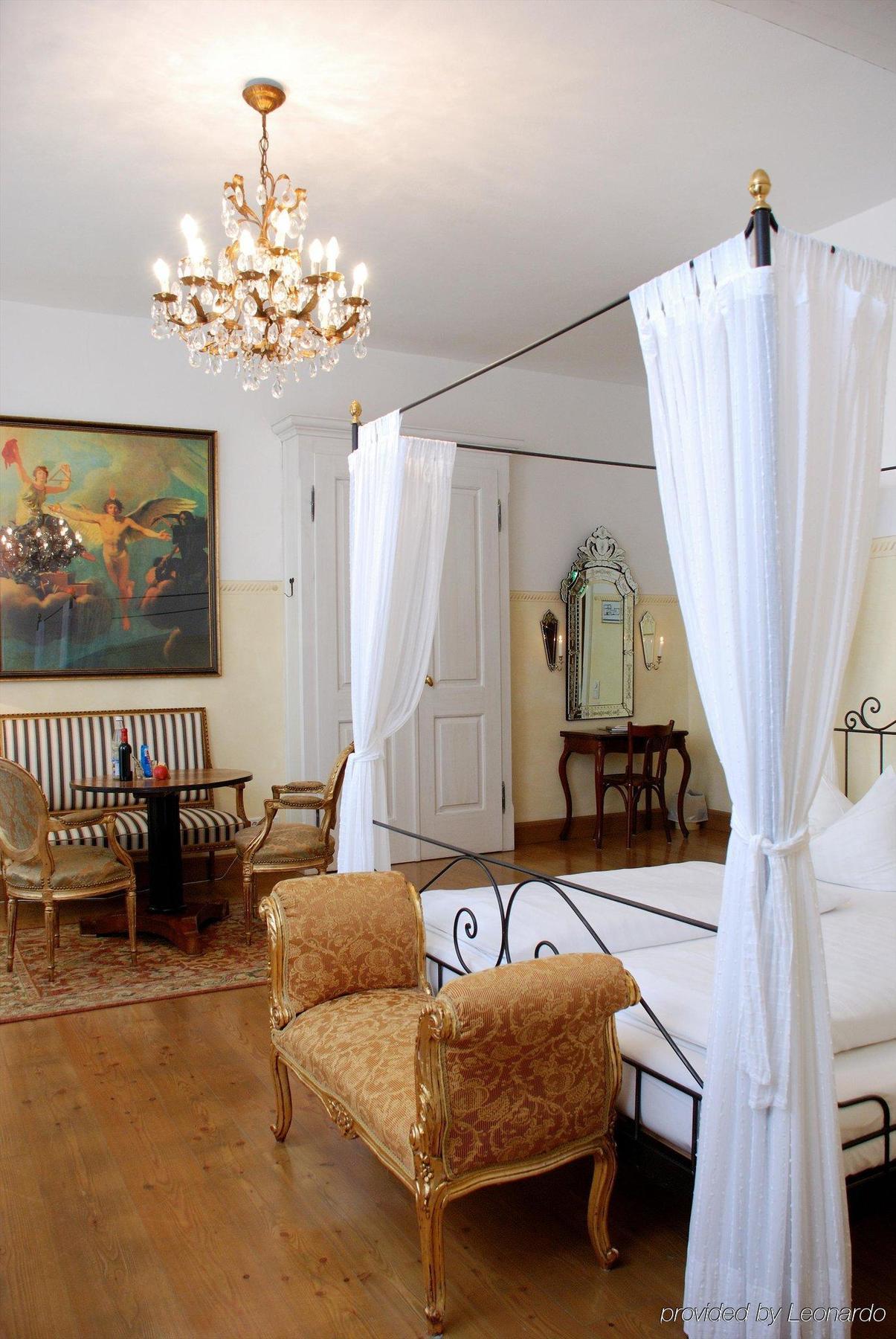 Hotel Orphee - Grosses Haus Regensburg Szoba fotó