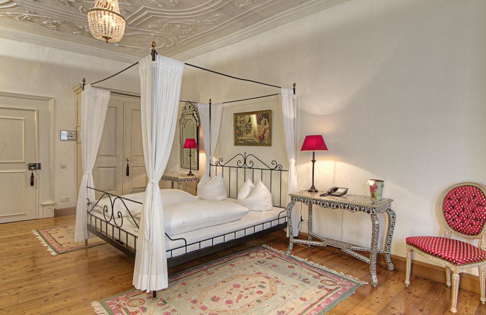Hotel Orphee - Grosses Haus Regensburg Kültér fotó