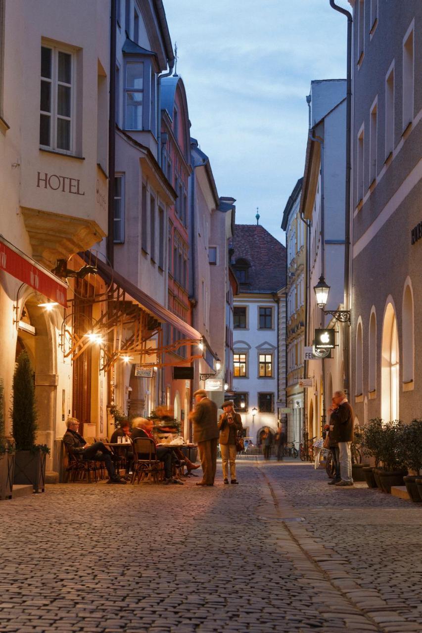 Hotel Orphee - Grosses Haus Regensburg Kültér fotó
